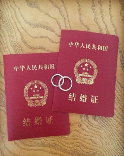 准备领证的你们,还不知道怎么拍结婚证照片好看吗?