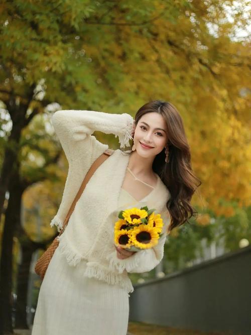 拍照姿势的摆法大全女生图3