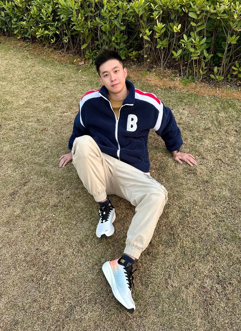 男生怎么拍照才好看?