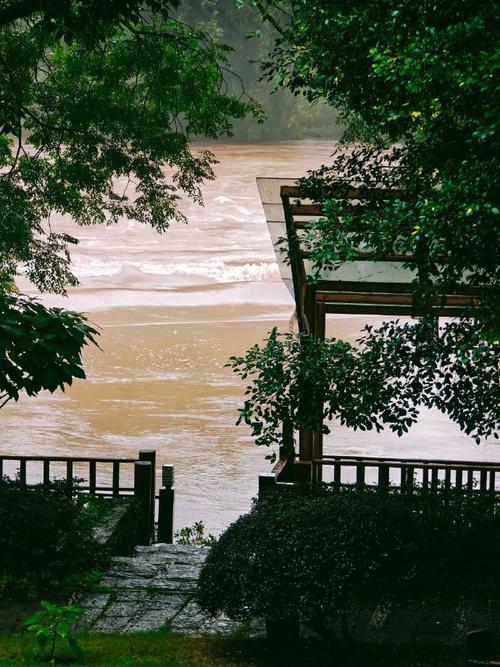 怎样用手机拍风景照好看又清晰图1