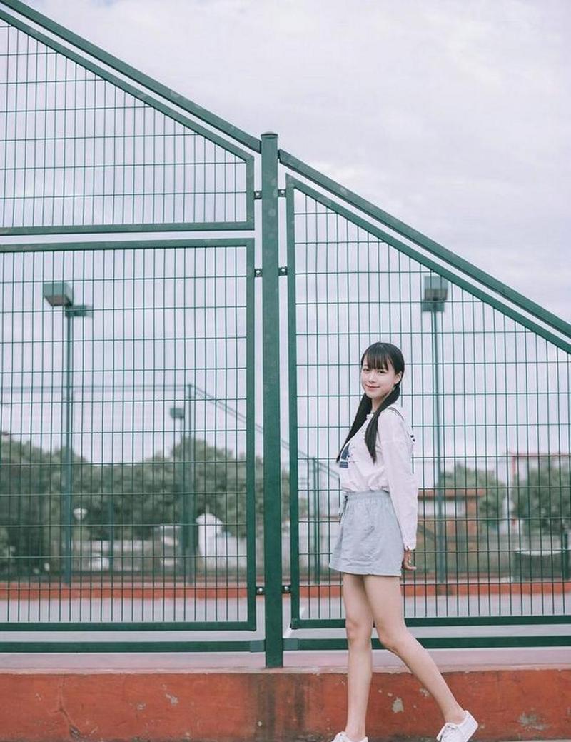 拍照好看的姿势图片大全图3