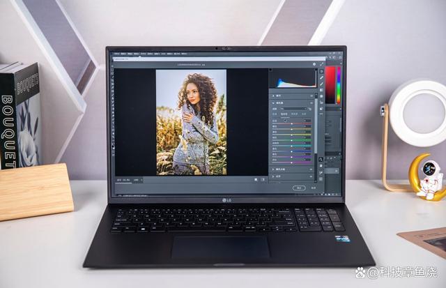 电脑连接相机拍摄证件照图1