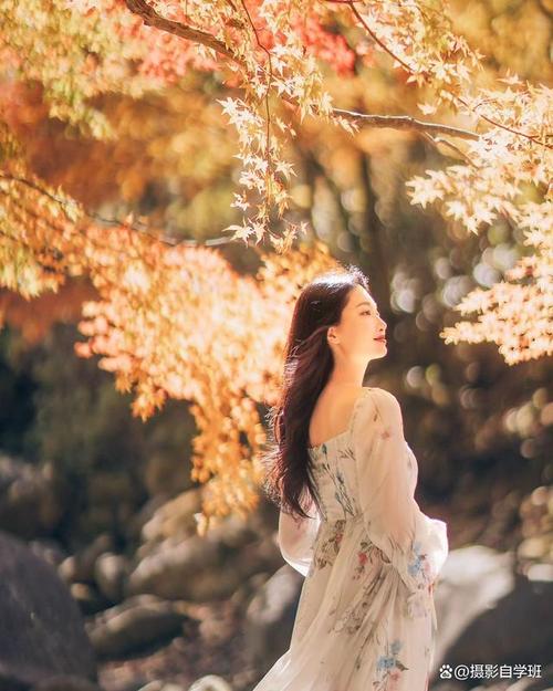 外景拍照怎么摆姿势好看三个人的图3