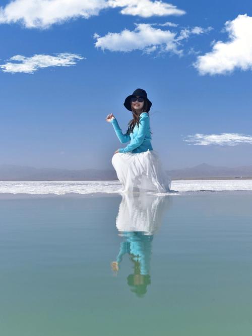 盐湖拍照动作怎么摆