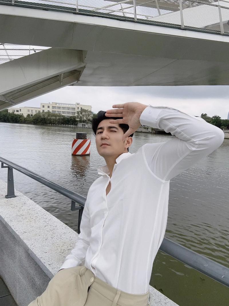 领导拍照姿势有哪些图1