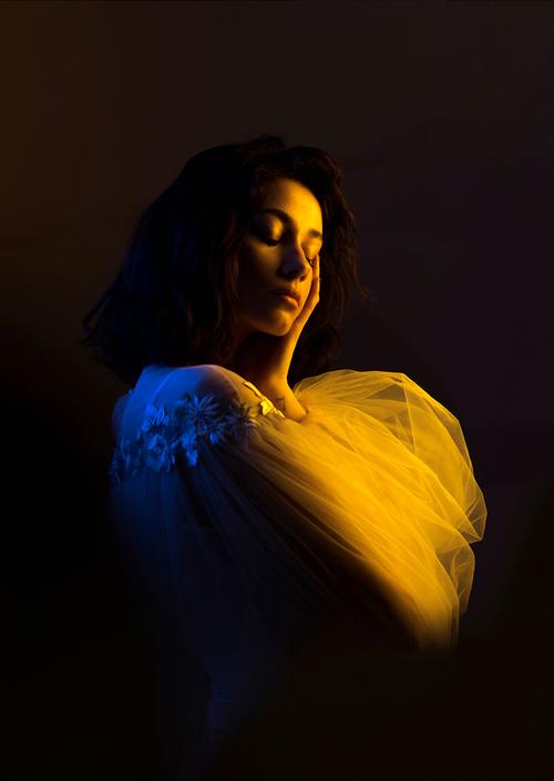 怎么拍摄黑色背景图片