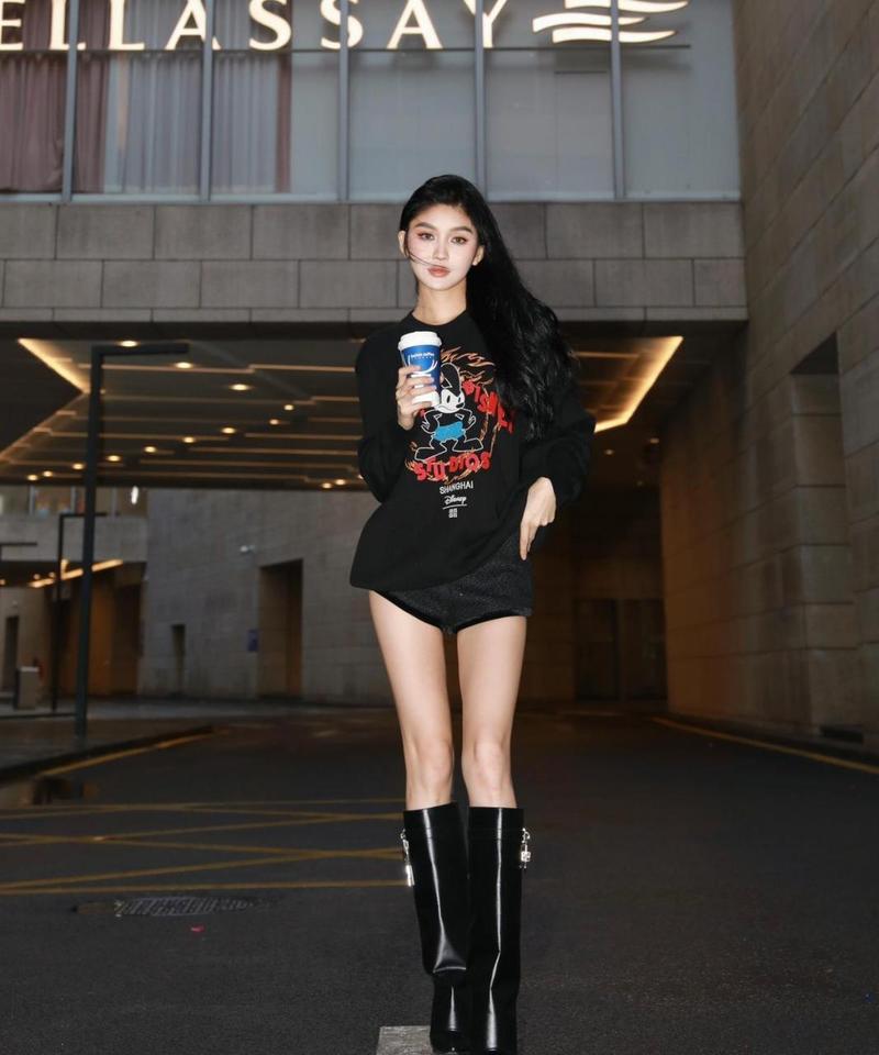 怎么样拍照显腿长