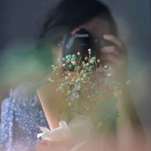 拍照姿势大全女生头像图3