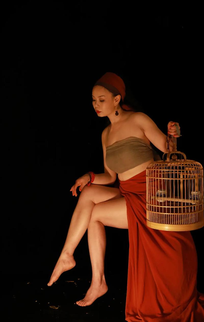 室内拍照姿势怎么摆好看图3