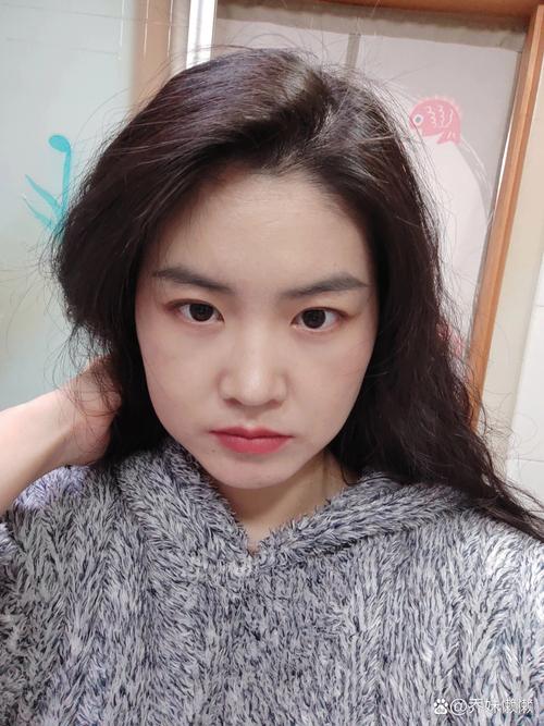 手机的原相机和镜子里有区别吗图3