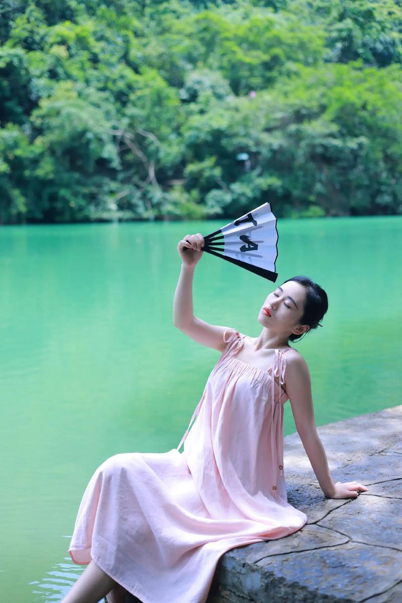 风景人物照片拍照姿势图3