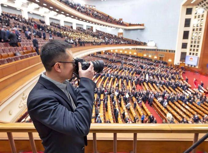 领导讲话拍照角度图片高清图2