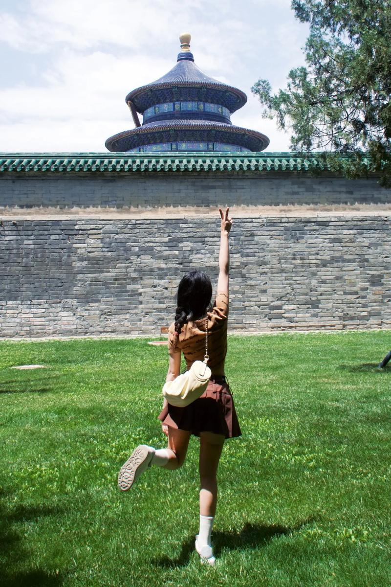 旅游怎样拍照摆姿势好看图1