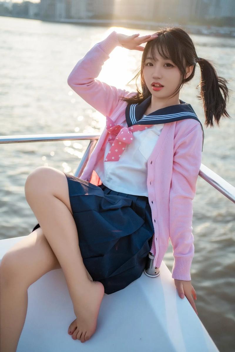 拍照姿势怎么摆女生校园照片图3