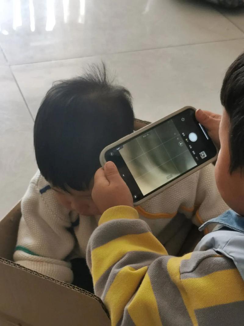 小孩子拍照的几个姿势,提高爸妈的摄影水准