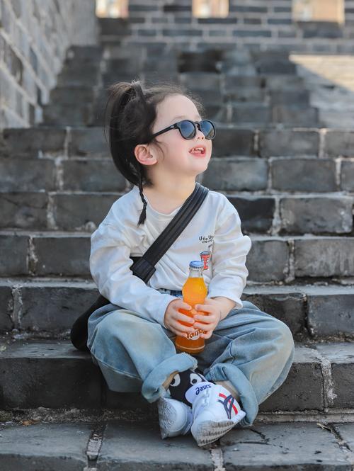 宝宝拍照的时候,不会摆姿势,有支招的吗?