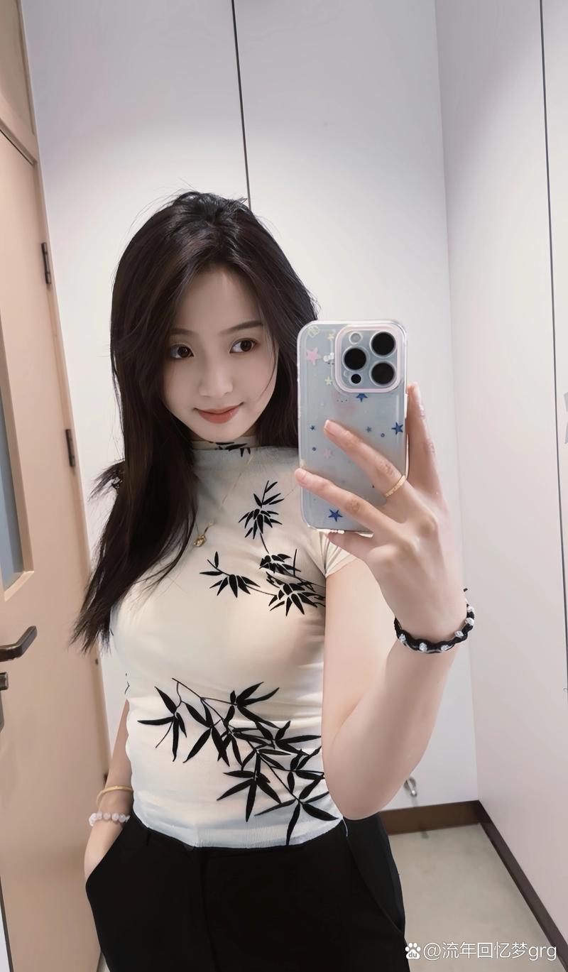 个人单手自拍拍照姿势