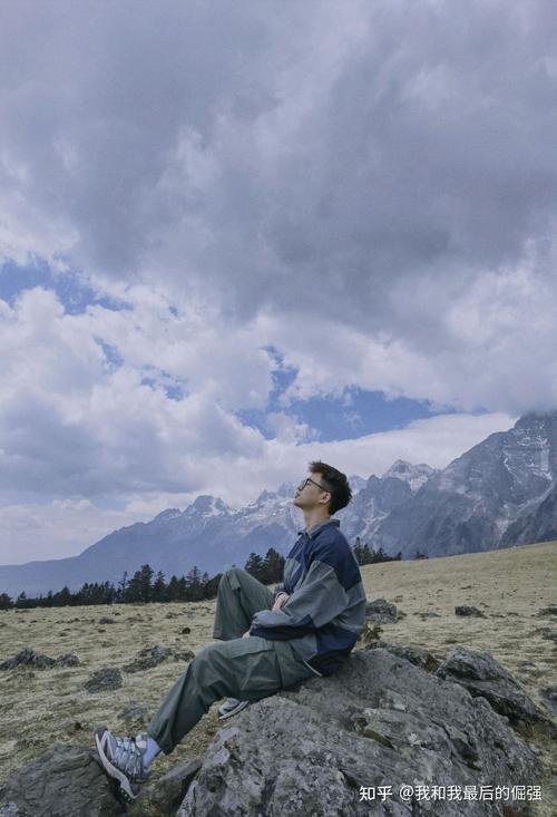 旅行的男生如何拍照才好看