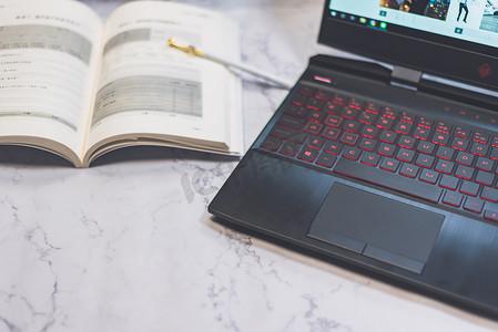 笔记本电脑如何照相