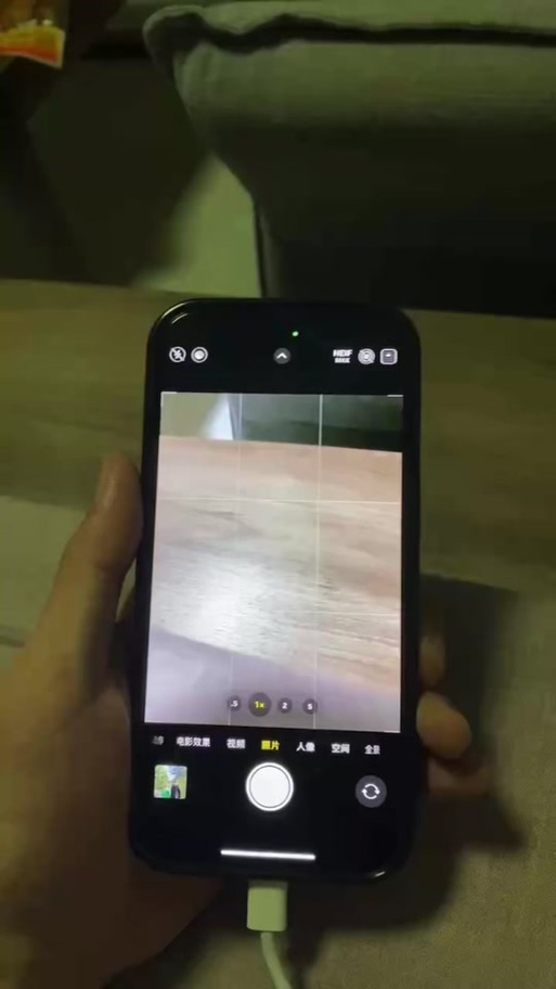 水印相机打开过一个不用,手机死机黑屏