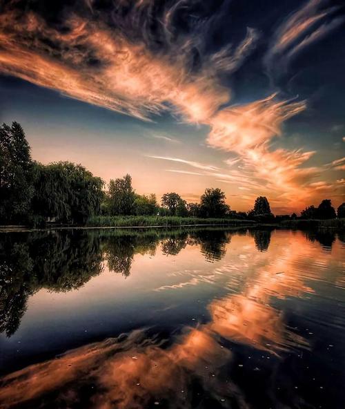 拍风景的正确构图方法是什么图2