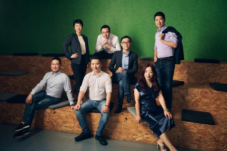 会议拍照技巧与角度人像的关系图2