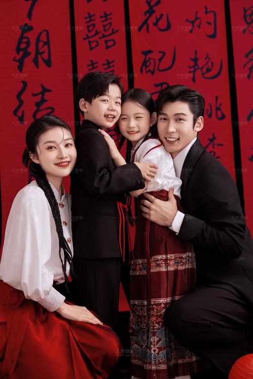 新年啥都有,就差一张好全家福了!