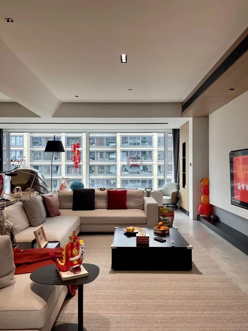 客厅电视背景墙向东过年怎样摆上香