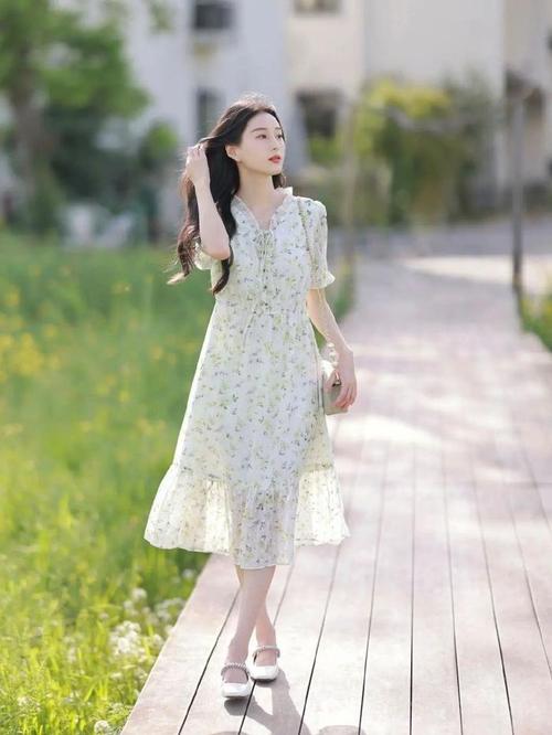 女生如何拍照才能更有气质?教你5个技巧,拍照气质的同时也很美-_百度...