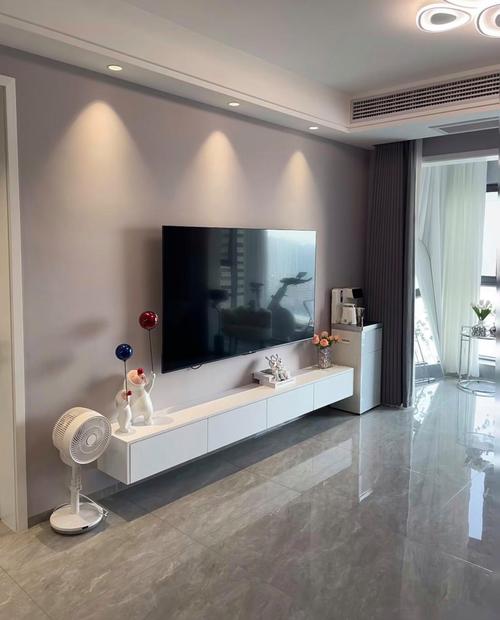 纯色背景墙怎么装修更好看