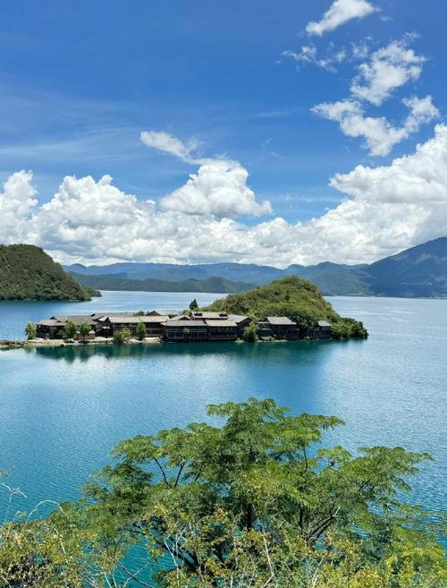 现在拍照最好的手机是哪款适合旅行拍照手机推荐