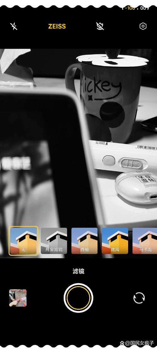 vivo手机拍照怎么成了黑白色了,怎么调回来?