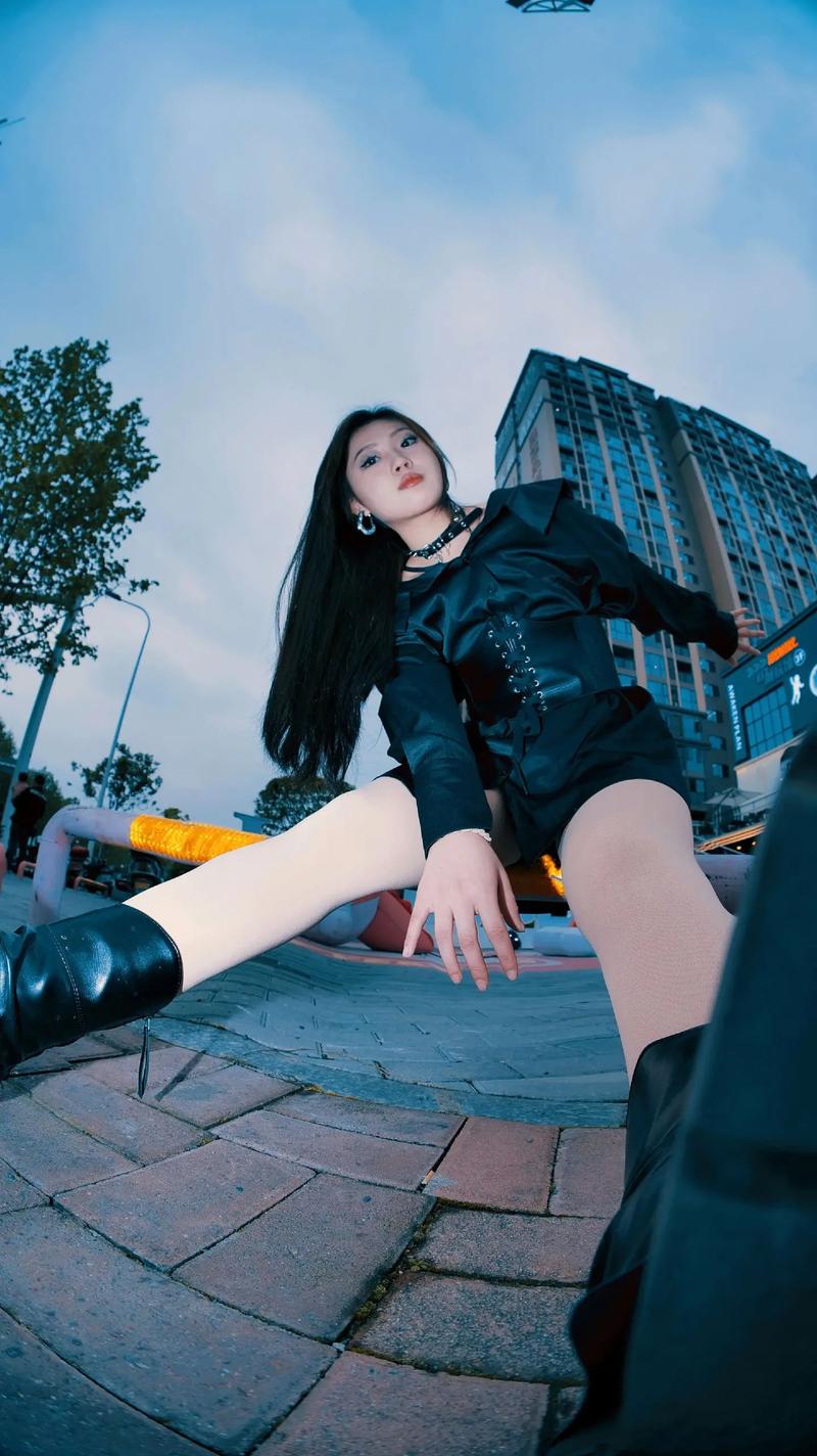 拍照角度怎么拍照好看人脸图1