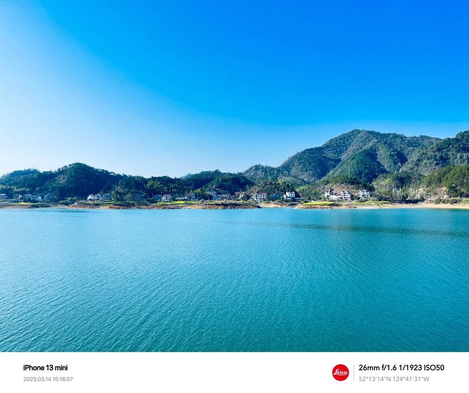 照片上自带时间地点的是什么相机图3