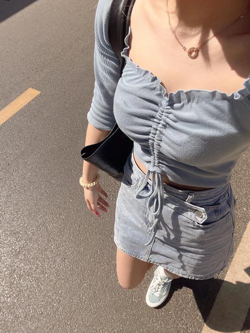 手机放到地上怎么自拍全身