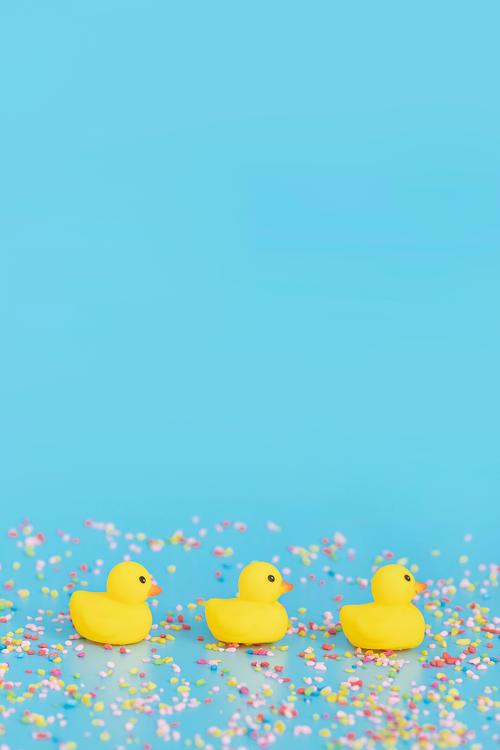 淡黄色海报背景图-怎么用PS软件制作六一儿童节海报背景图?