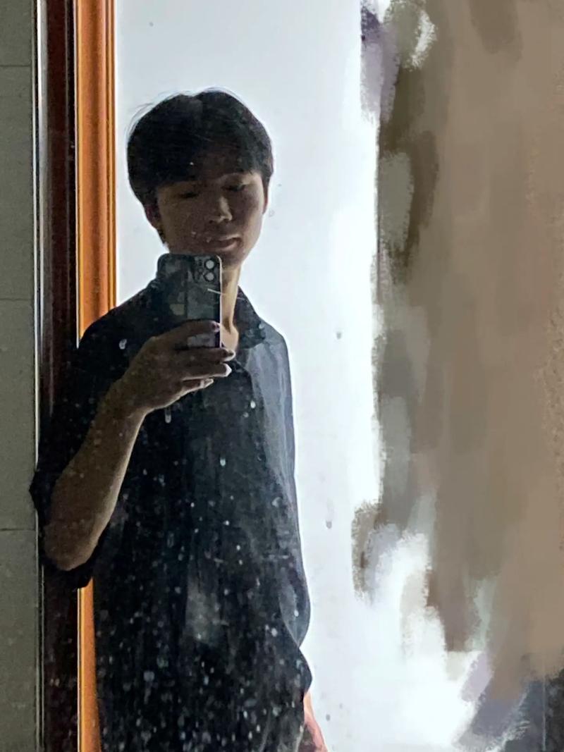 为什么手机自拍很丑