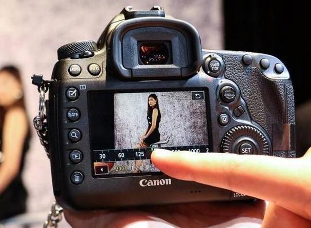 手机原相机和镜子哪个真实一点好用图1