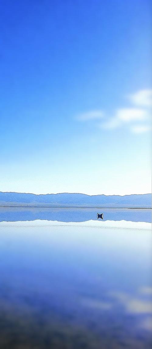 天空之镜效果手机图1