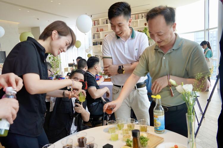 圆桌会场如何拍照