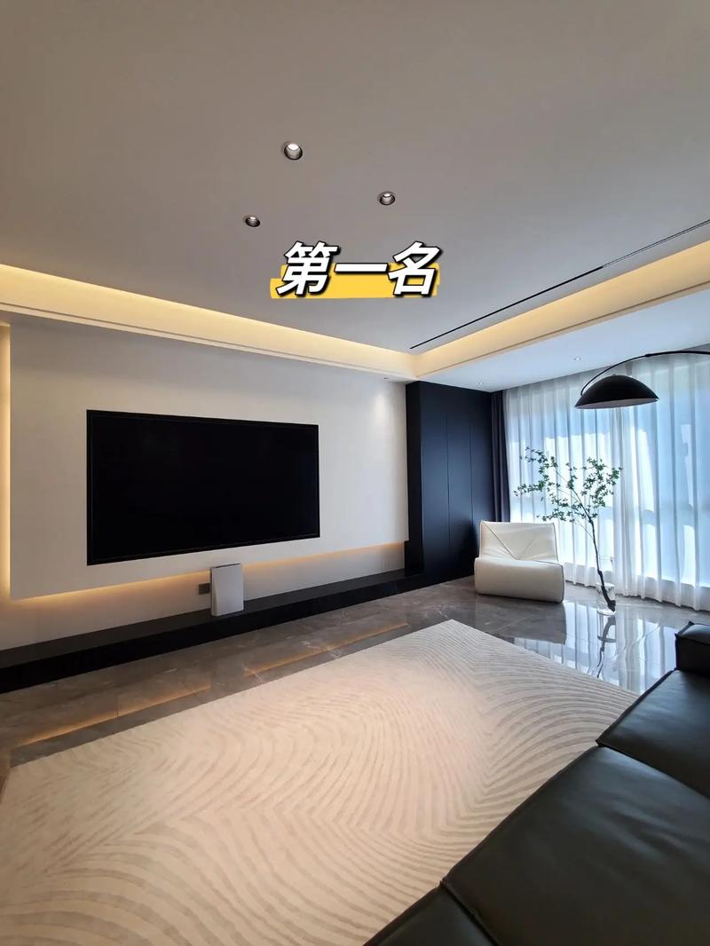 电视背景墙什么也不做,单纯的用白墙好看吗