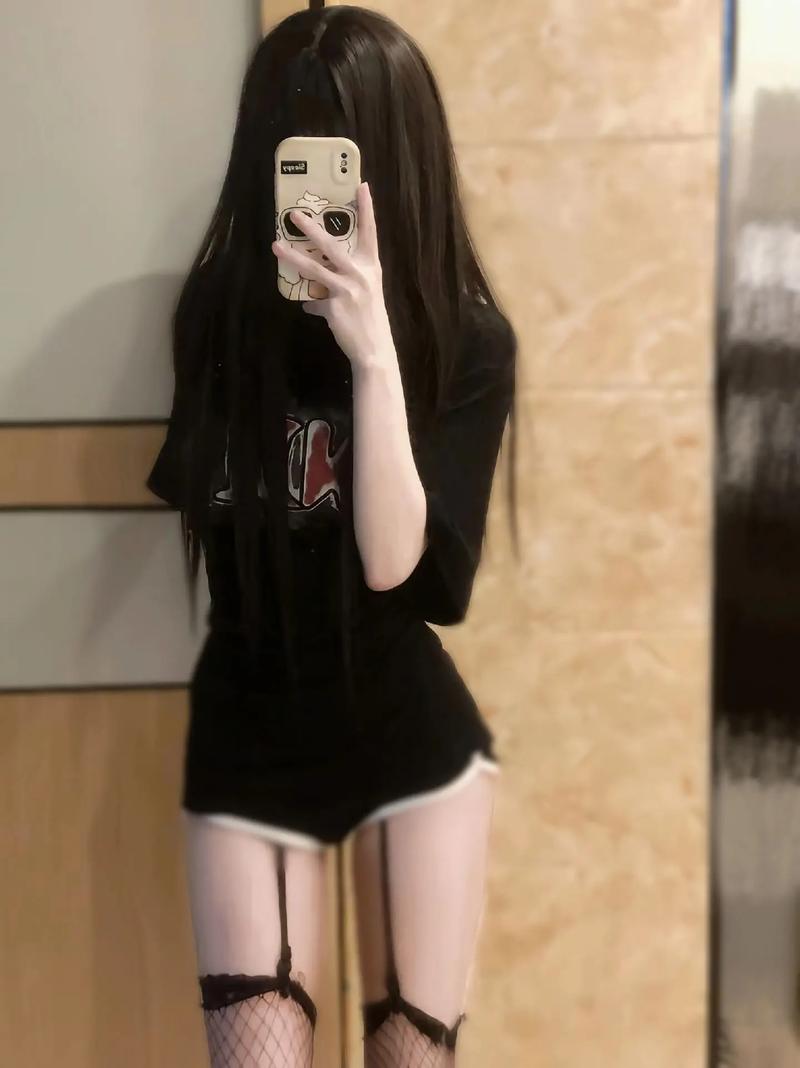 对镜自拍手机怎么拿