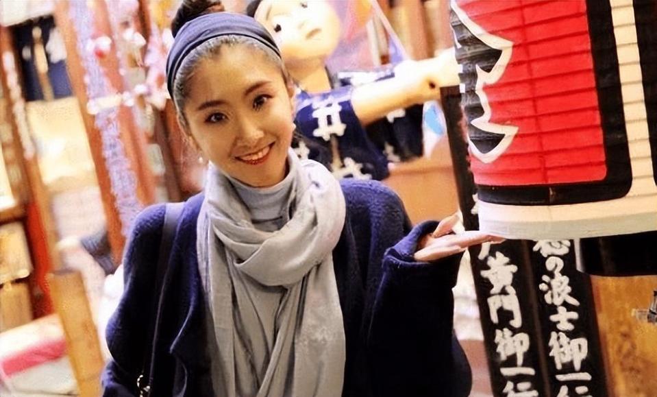 网红苏日曼因胃癌离世,去世前拍好遗照,生前曾有过哪些善举?