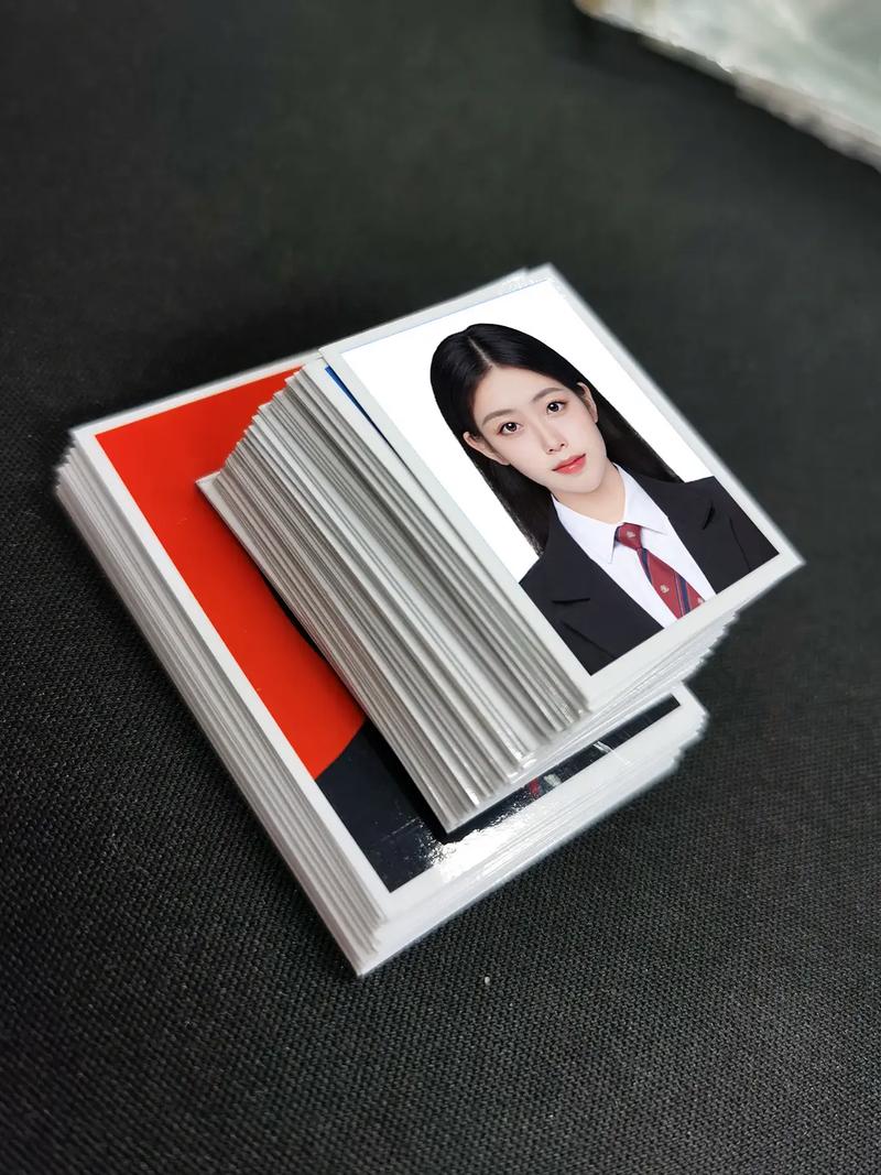 怎样在手机上改照片底色