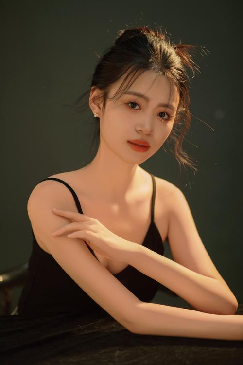 哪种角度拍照好看女生图1