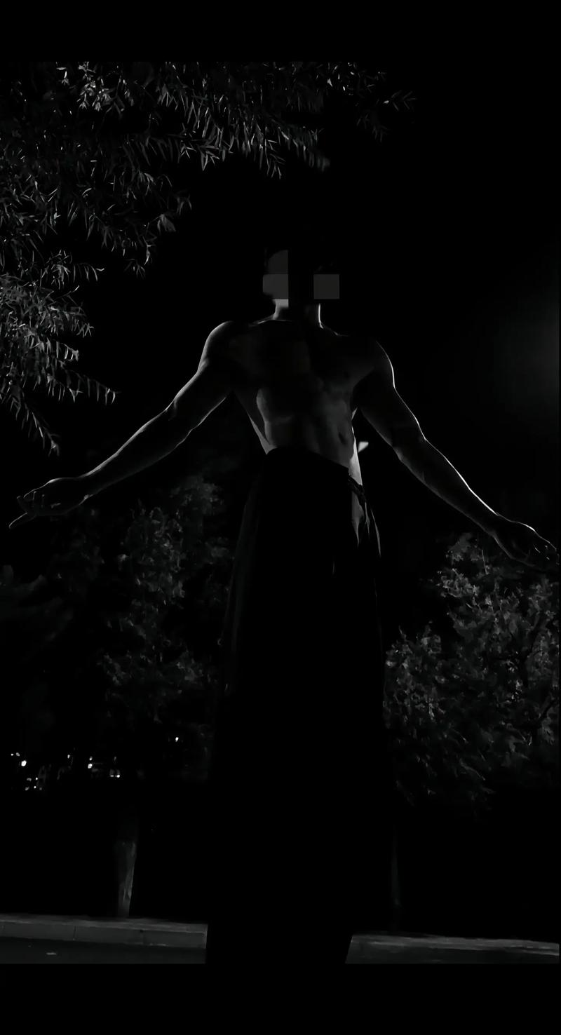 直男拍照死亡角度是什么意思