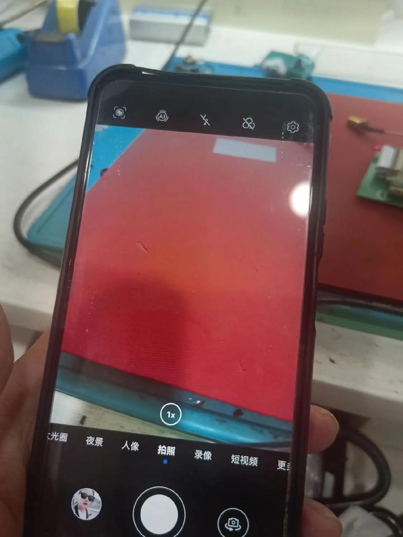 为什么荣耀手机拍照加上水印会模糊不清