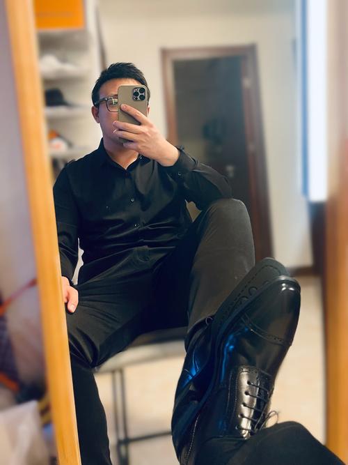 拍证件照什么角度合适男生图2