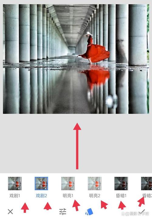 怎样把照片做成电影效果?