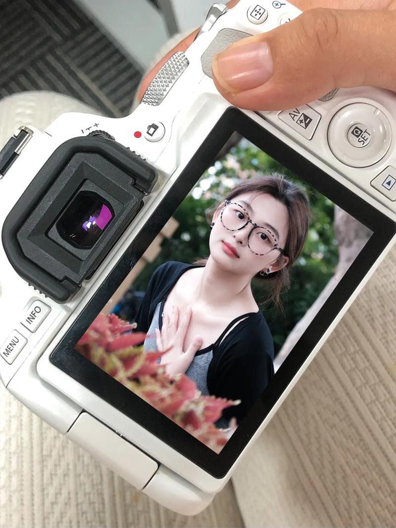 拍照手机美颜相机那个软件好用一点图1